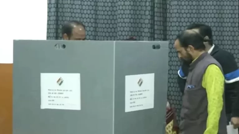 आज सबसे बड़ी जीत और सबसे ज्यादा नोटा का रिकॉर्ड बना सकता है इंदौर, इस लोकसभा सीट को छोड़ सकता है पीछे