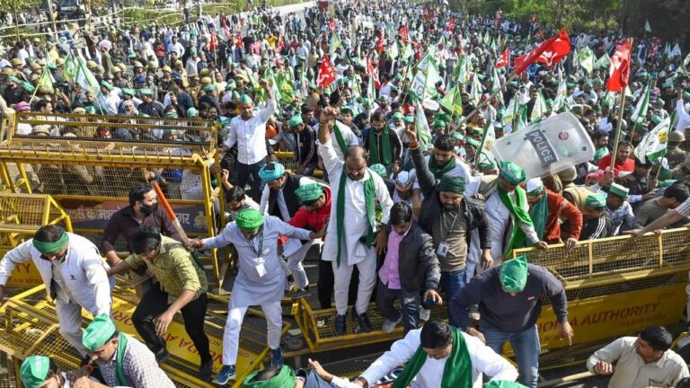 “नोएडा में किसानों का आंदोलन उग्र, समाधान के लिए योगी सरकार ने लिया अहम कदम”