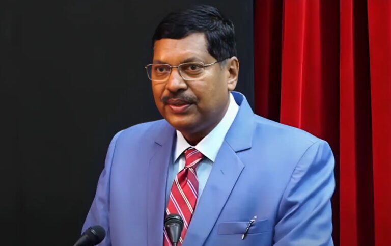 शपथ लेने के बाद सीजेआई जस्टिस बीआर गवई ने गांधी और अंबेडकर को दी श्रद्धांजलि