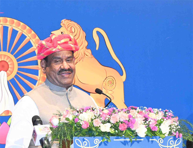 संवाद से संतुष्ट समाज का निर्माण संभव : ओम बिरला