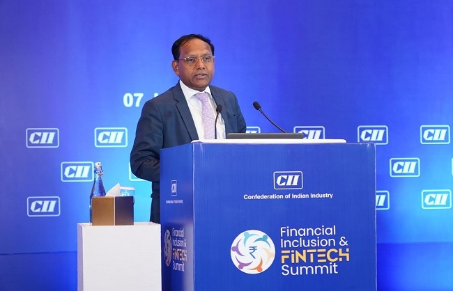 वित्तीय सेवा सचिव ने फिनटेक से वित्तीय समावेशन को बढ़ावा देने का आग्रह किया