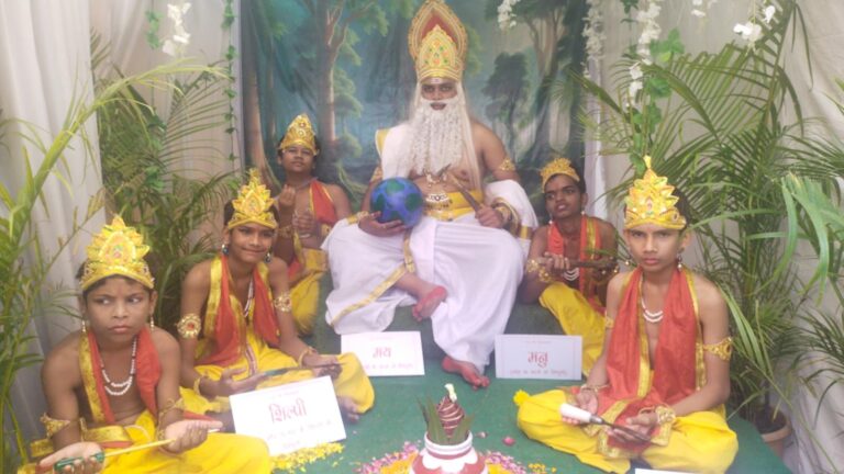 इंदौर-78 में विश्वकर्मा जयंती का भव्य आयोजन, झांकी और सांस्कृतिक कार्यक्रमों से गूंजा माहौल