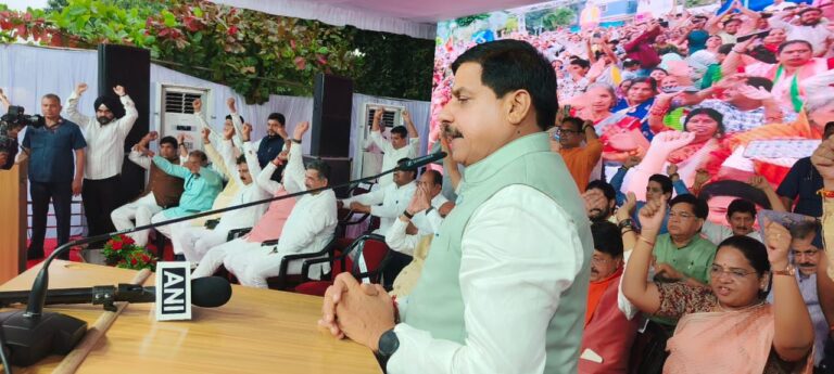 मुख्यमंत्री डॉ. मोहन यादव एम वाय अस्पताल पहुँचे, स्वच्छता अभियान कार्यक्रम में हुए शामिल