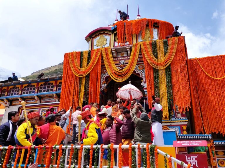 चारधाम यात्रा: हेलीकॉप्टर सेवाएं DGCA की मंजूरी के बाद फिर से शुरू