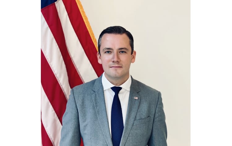 अमरीका के नौसेना प्रमुख जॉन हैरिसन को किया गया बर्खास्त