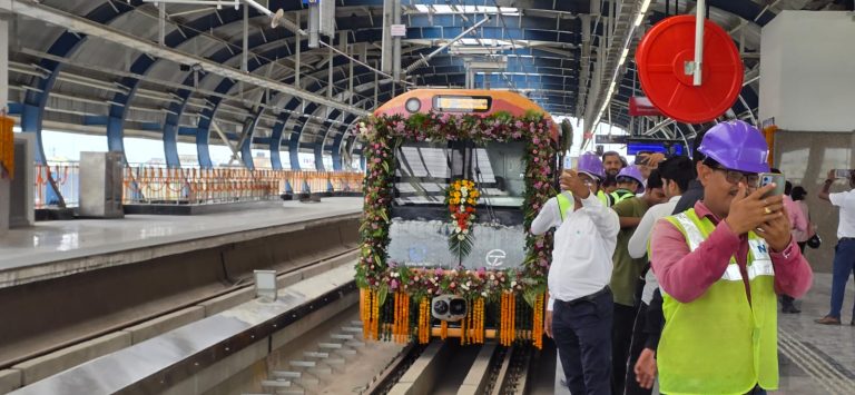 मुख्यमंत्री नीतीश कुमार ने पटना मेट्रो रेल सेवा के पहले चरण का किया उद्घाटन