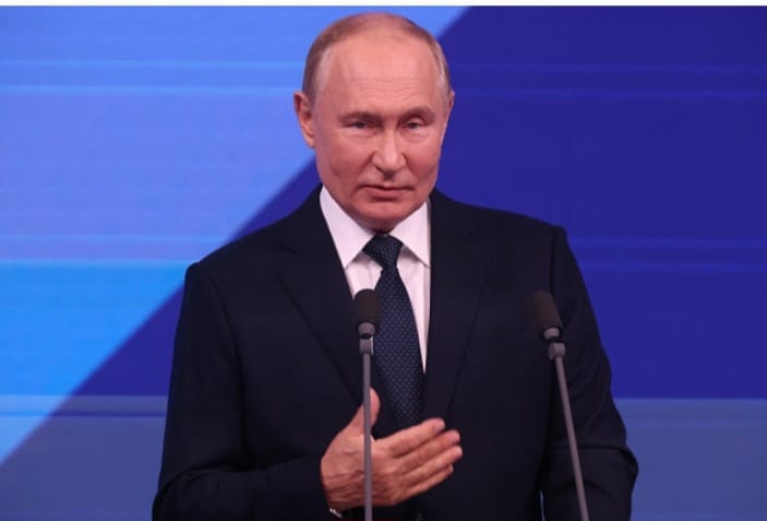 रूसी राष्ट्रपति व्लादिमीर पुतिन ने अज़रबैजानी विमान हादसे में अपने देश की भूमिका स्वीकार की