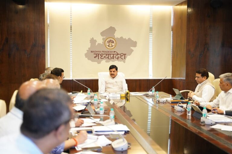 भोपाल: मुख्यमंत्री डॉ. मोहन यादव ने प्रदेश स्थापना दिवस की तैयारियों की समीक्षा