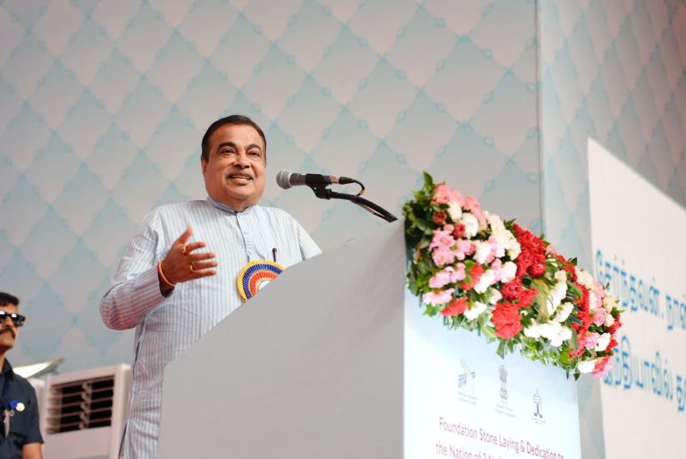 एनएचएआई नगरपालिका कचरे का उपयोग सड़क निर्माण में करने की योजना बना रहा है: केंद्रीय मंत्री नितिन गडकरी