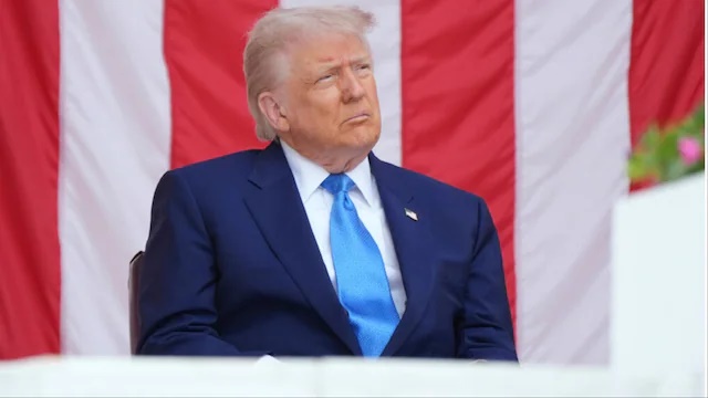 अमरीका ने कैरिबियन सागर में एक पनडुब्बी को नष्ट किया