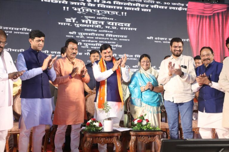 मुख्यमंत्री डॉ. मोहन यादव ने ₹30 करोड़ की सीवर लाइन परियोजना का किया भूमिपूजन, बोले – “हर समाज को साथ लेकर चलना ही सरकार का उद्देश्य”