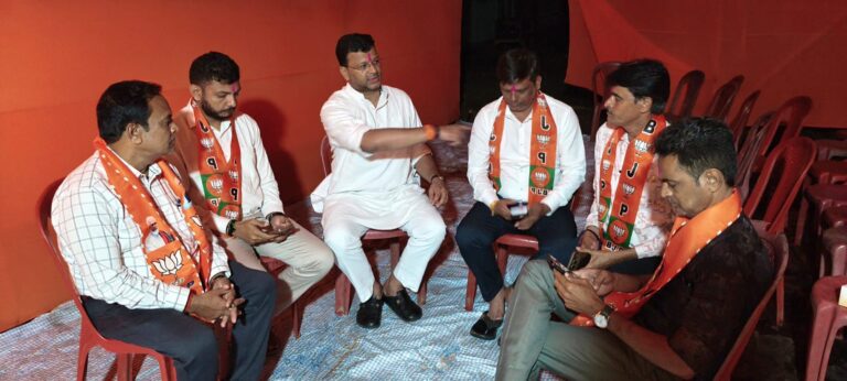 प्रदेश महामंत्री बनने के बाद गौरव रणदीवे हुए सक्रिय, बिहार के बांका जिले में कार्यकर्ताओं से की चर्चा