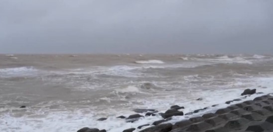 फिलीपींस में तबाही मचाने के बाद वियतनाम पहुंचा कालमेघी तूफान, हजारों लोगों को कराया गया सुरक्षित स्थानांतरित