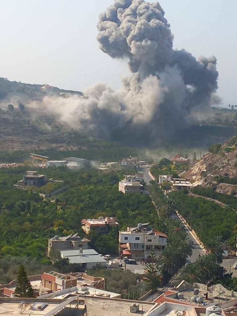 इज़राइल ने दक्षिणी लेबनान में हिज़्बुल्लाह ठिकानों पर हवाई हमलों की श्रृंखला शुरू की