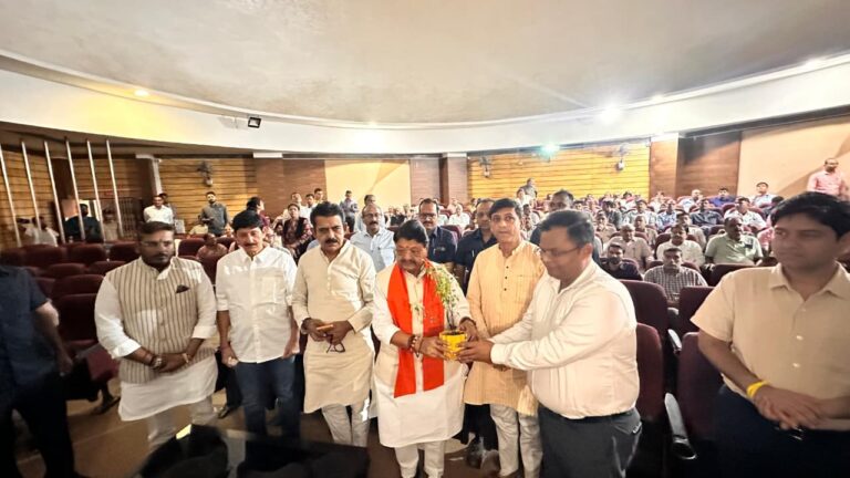 इंदौर में राष्ट्रगीत “वंदे मातरम” के 150वें स्मरणोत्सव का भव्य आयोजन, मंत्री कैलाश विजयवर्गीय रहे मुख्य अतिथि