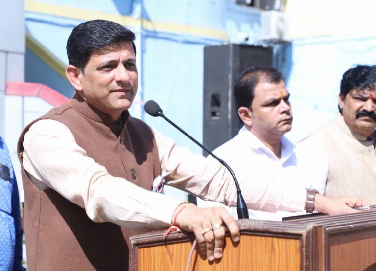 वंदे मातरम गीत का महत्व क्या है, वंदे मातरम 150 वर्ष समारोह, इंदौर में वंदे मातरम कार्यक्रम, वंदे मातरम का इतिहास और अर्थ