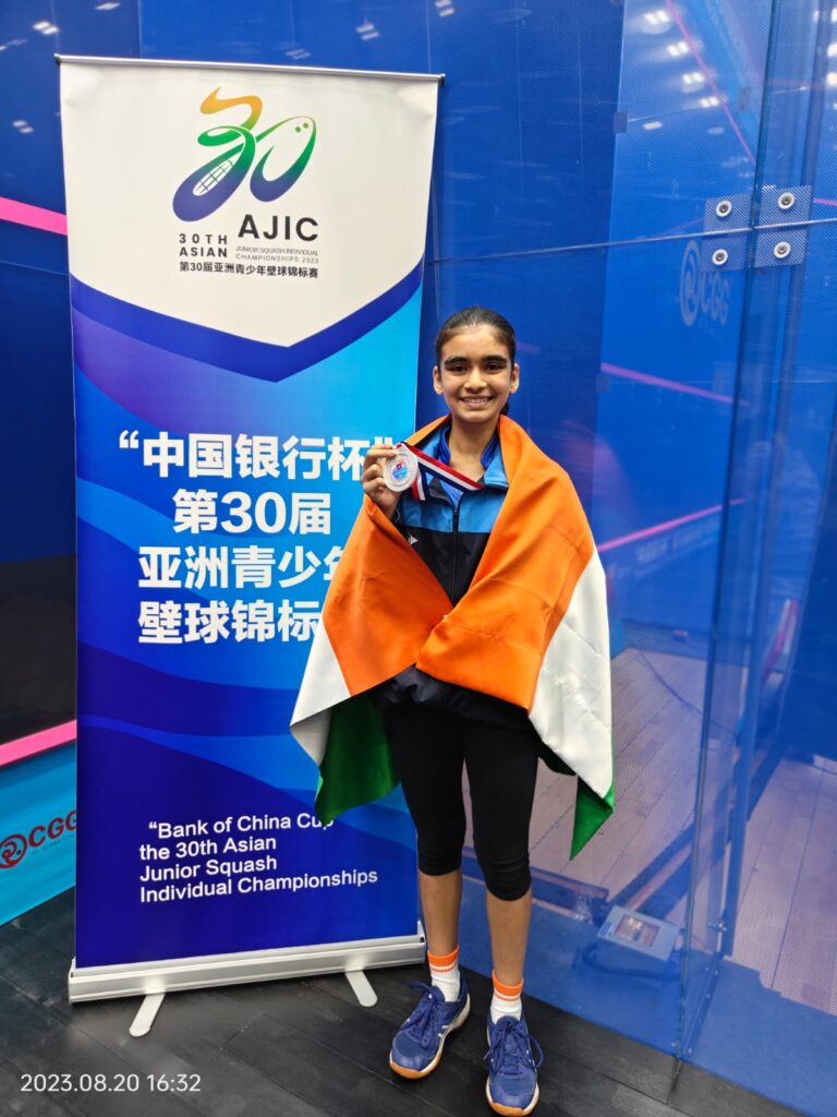 उज्जैन की आराध्या पोरवाल ने जीता जूनियर नेशनल स्क्वैश चैंपियनशिप 2025 का खिताब, देश का नाम किया रोशन