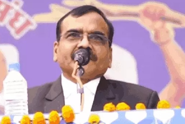 आईएएस संतोष वर्मा के ब्राह्मण बेटियों वाले बयान पर मचा बवाल, कई संगठनों ने जताया आक्रोश