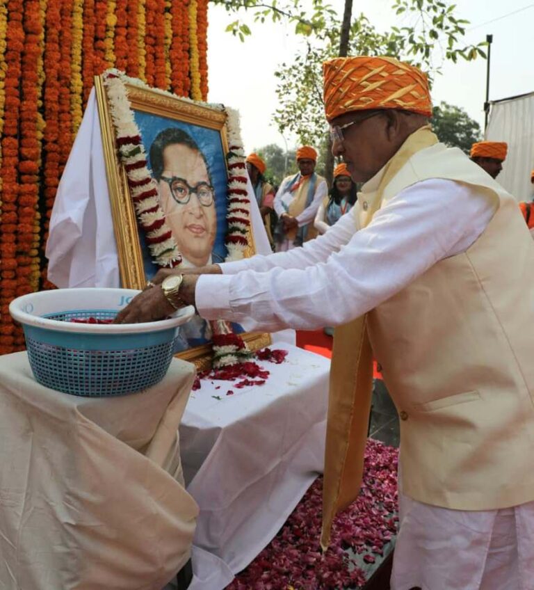 शिक्षा का उद्देश्य है समाज में सकारात्मक परिवर्तन लाना : राज्यपाल श्री पटेल