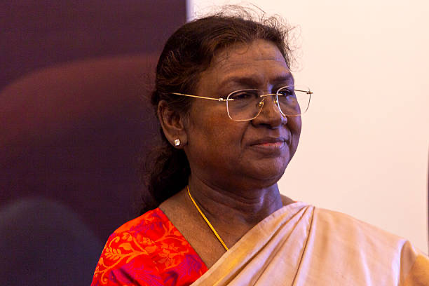 राष्ट्रपति द्रौपदी मुर्मु 20–22 नवंबर तक तीन राज्यों के दौरे पर, जनजातीय गौरव दिवस से लेकर कला महोत्सव और शताब्दी समारोह तक करेंगी सहभागिता