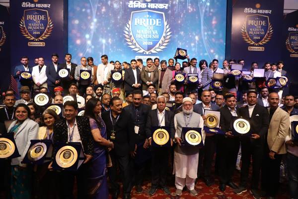 प्राइड ऑफ मध्यप्रदेश-2025 में सम्मानित विभिन्न क्षेत्रों की विभूतियों का म.प्र. में अभिनंदन : मुख्यमंत्री डॉ. यादव