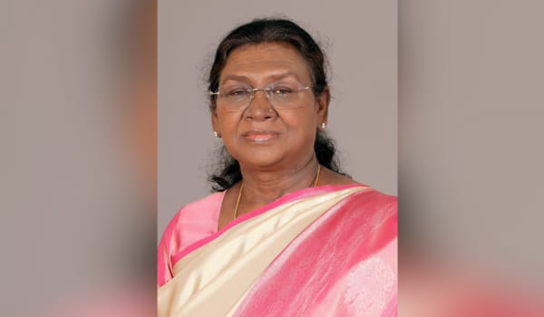 राष्ट्रपति द्रौपदी मुर्मु आज केरल के तिरुवनंतपुरम में नौसेना के परिचालन प्रदर्शन में शामिल होंगी