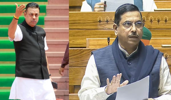 केंद्रीय मंत्री प्रह्लाद जोशी और भाजपा सांसद संबित पात्रा ने तेलंगाना के मुख्यमंत्री रेवंत रेड्डी की हिंदू देवी-देवताओं पर कथित टिप्पणी की कड़ी निंदा की