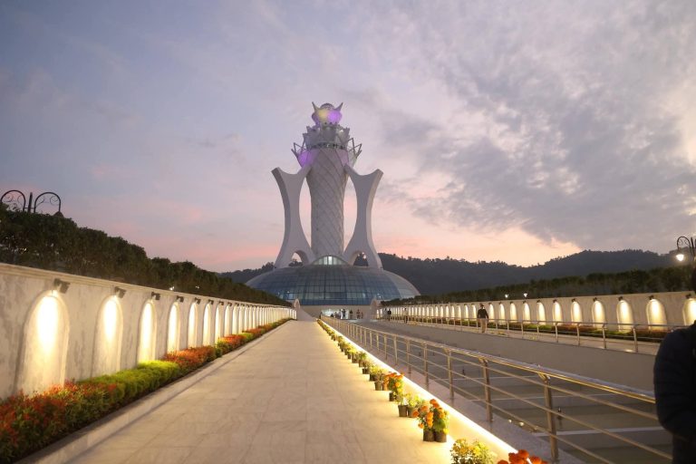 शहीद दिवस के अवसर पर असम आंदोलन में शामिल वीरों का प्रधानमंत्री नरेन्द्र मोदी ने किया स्मरण