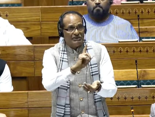 विकसित भारत-जी राम जी विधेयक लोकसभा में पेश, ग्रामीण परिवारों को मिलेगी सालाना 125 दिन के रोजगार की गारंटी