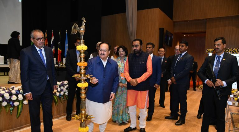 केंद्रीय मंत्री जेपी नड्डा ने नई दिल्ली में डब्ल्यूएचओ के नवनिर्मित दक्षिण पूर्व एशिया क्षेत्रीय कार्यालय का दौरा किया