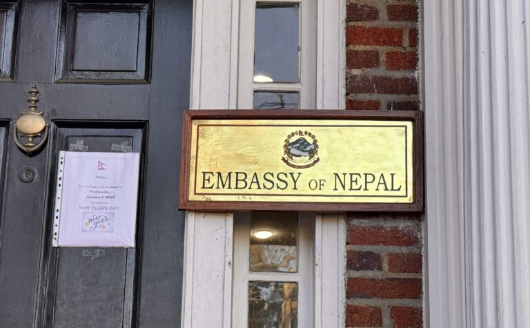 अमेरिका स्थित नेपाली दूतावास की चेतावनी: नियम तोड़े तो वीजा ही नहीं, ग्रीन कार्ड भी हो सकता है रद्द