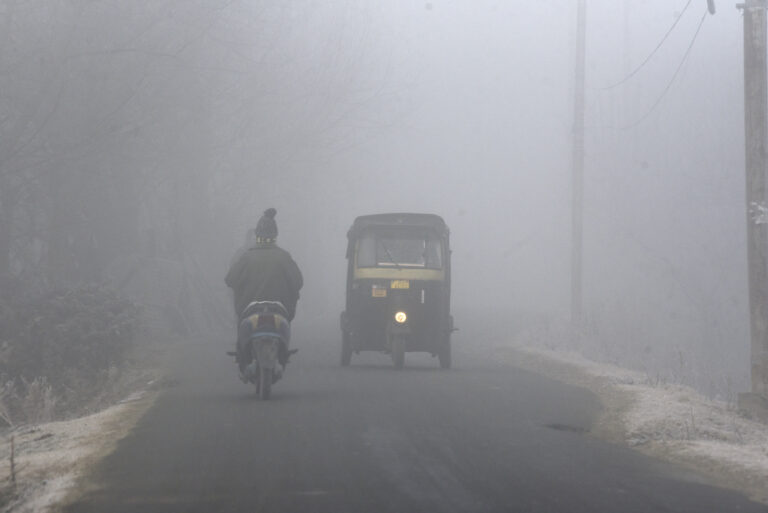 श्रीनगर में तापमान शून्य से 4.7 डिग्री नीचे, सोनमर्ग कश्मीर का सबसे ठंडा इलाका