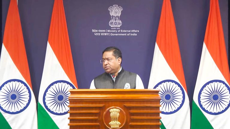 भारत ने ईरान के लिए ट्रैवल एडवाइजरी जारी की, गैर-ज़रूरी यात्रा से बचने की सलाह