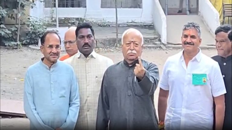 महाराष्ट्र निकाय चुनाव 2026: मोहन भागवत, सचिन तेंदुलकर समेत कई दिग्गजों ने किया मतदान