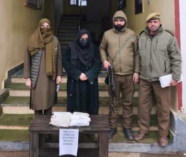 कुपवाड़ा में ‘वार ऑन ड्रग्स’ के तहत बड़ी कार्रवाई, 2.3 किलो हेरोइन के साथ महिला ड्रग पेडलर गिरफ्तार