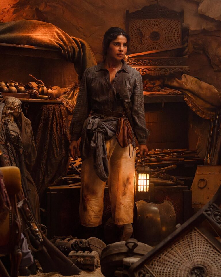 ‘द ब्लफ’ के दमदार पोस्टर में दिखा प्रियंका चोपड़ा का खतरनाक अवतार