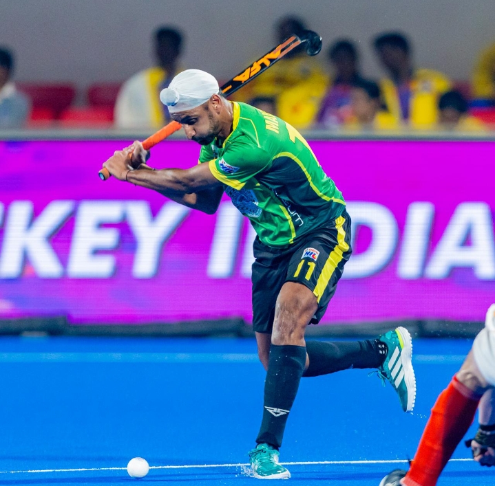 पत्नी उदिता की एचआईएल खिताबी जीत से प्रेरित हुए मंदीप सिंह: “मैं भी ट्रॉफी जीतना चाह