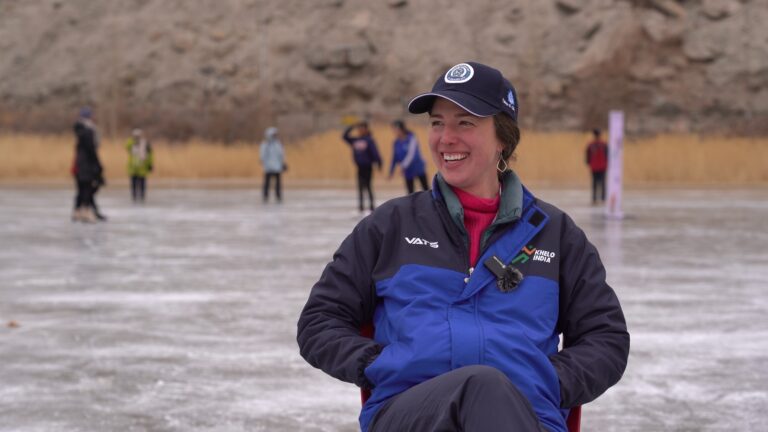 अमेरिकी कोच नताली फाल्सग्राफ लेह में फिगर स्केटिंग से सशक्त कर रही स्थानीय खेल समुदाय