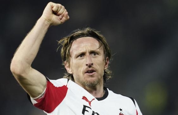 लुका मोड्रिच के विजयी गोल से एसी मिलान की 2-1 जीत, पीसा एससी पर रोमांचक मुकाबला