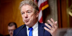 अमेरिकी सीनेट में आप्रवासन कानूनों पर तीखी बहस, प्रवासियों की बढ़ी चिंताएं