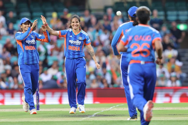 भारतीय महिला क्रिकेट टीम आज ऑस्ट्रेलिया के साथ टी20 सीरीज का दूसरा मैच खेलेगी