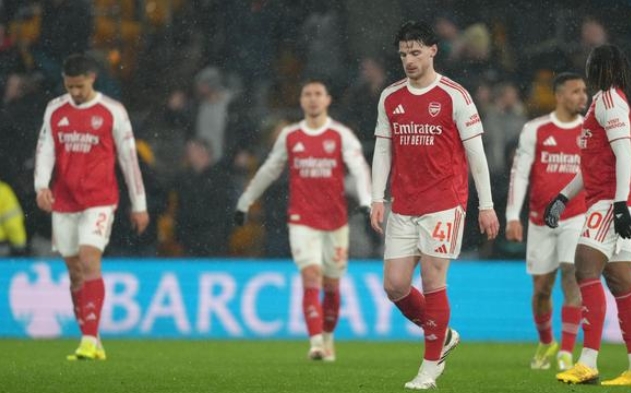 Premier League: Arsenal F.C. ने वुल्व्स के खिलाफ गंवाई बढ़त, Manchester City F.C. को फायदा