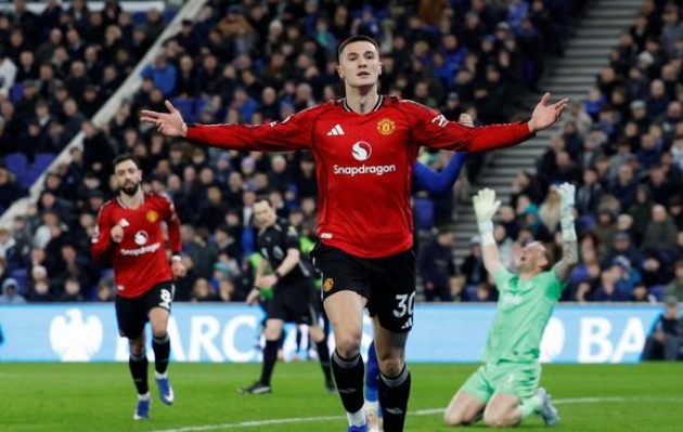 प्रीमियर लीग 2025-26: मैनचेस्टर यूनाइटेड ने बेंजामिन सेस्को के गोल से एवर्टन को 1-0 से हराया