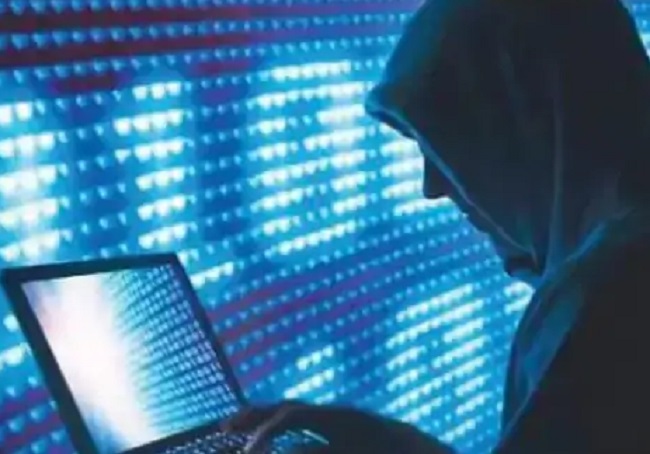 इंदौर में ‘डिजिटल अरेस्ट’ का जाल: बुजुर्ग दंपत्ति से ₹1.15 करोड़ की ठगी, पुलिस जांच शुरू