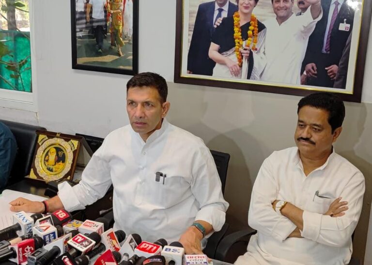 मुकेश मल्होत्रा प्रकरण में सुप्रीम कोर्ट जाएगी कांग्रेस, जीतू पटवारी ने भाजपा पर लगाए आदिवासी विरोधी सोच के आरोप