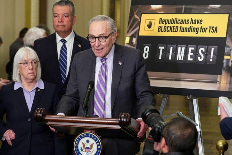 अमेरिका में बजट फंडिंग पर टकराव, सीमा सुरक्षा और ICE सुधारों को लेकर डेमोक्रेट-रिपब्लिकन आमने-सामने