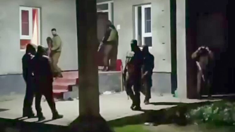 कश्मीर में लश्कर मॉड्यूल पर बड़ी कार्रवाई, सीआईके ने 10 ठिकानों पर मारी रेड