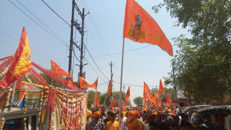 शिवपुरी: खड़ीचा में श्रीराम प्राण-प्रतिष्ठा महोत्सव की तैयारियां तेज, करैरा से निकली भव्य शोभायात्रा