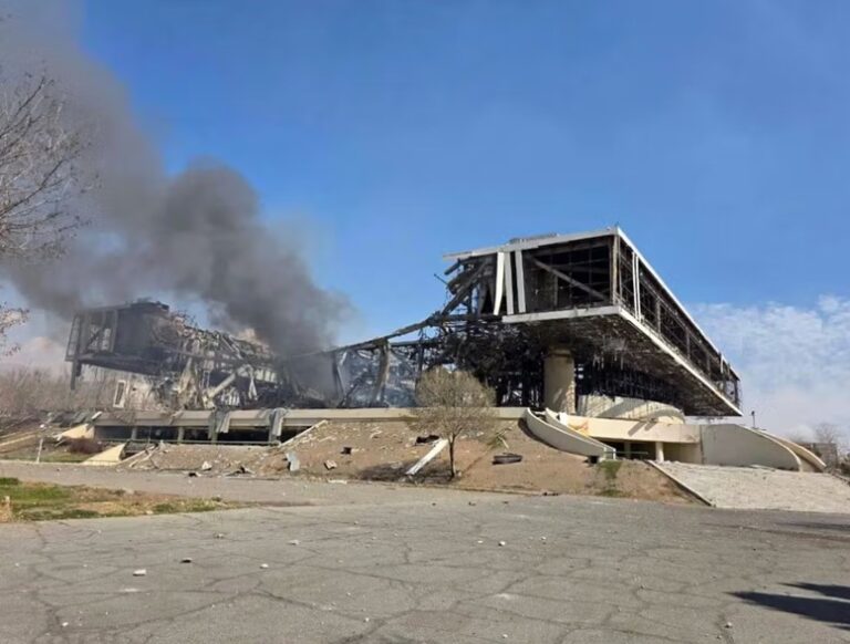 तेहरान में आजादी स्पोर्ट्स कॉम्प्लेक्स पर हमला, 12 हजार सीटों वाला इंडोर एरिना ध्वस्त