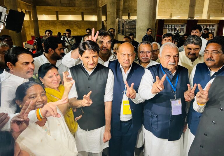 हरियाणा राज्यसभा चुनाव: बीजेपी के संजय भाटिया और कांग्रेस के कर्मवीर बौद्ध विजयी, काउंटिंग में देर रात तक चला घमासान